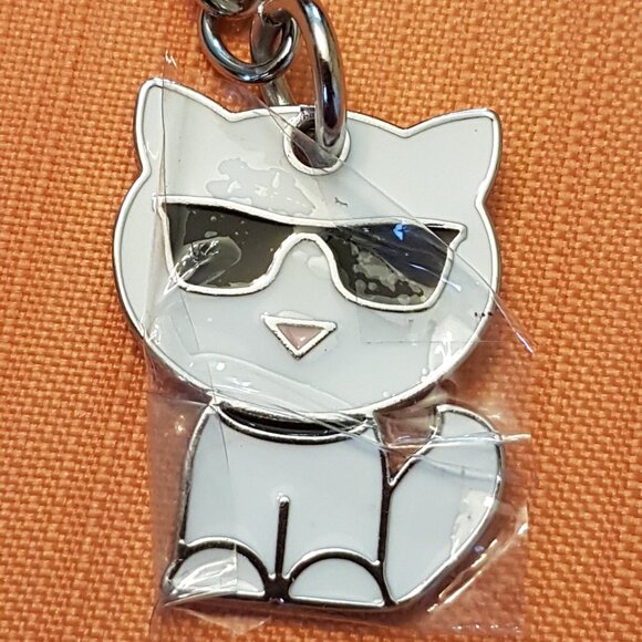 Karl Lagerfeld silver and white color Cat Keychain - Picture 5 of 5